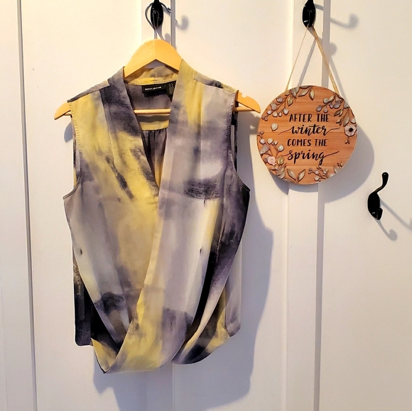 💛🤍🖤 DKNY Blouse - Picture 1 of 10